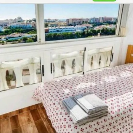 Noe'S Apartment In Torrevieja With A Pool *